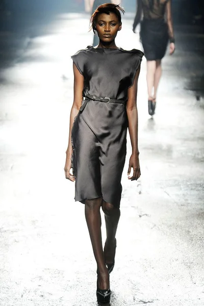 Look 37